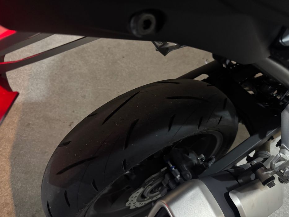 Hornet cb750 de 4/2023