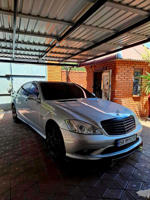 Mercedes-Benz S 550 2008 г. 5,5 л. газ-бензин, автомат