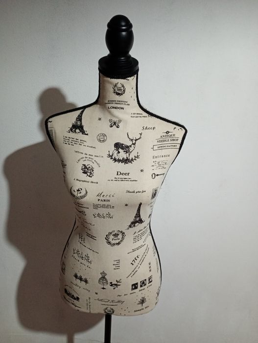 Bosto com pé usado com pouco uso