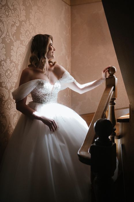 Чарівна Весільня сукня