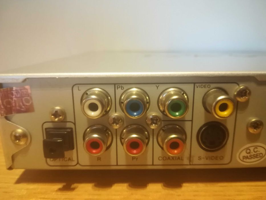 Sprzedam Odtwarzacz DVD KORR 2258