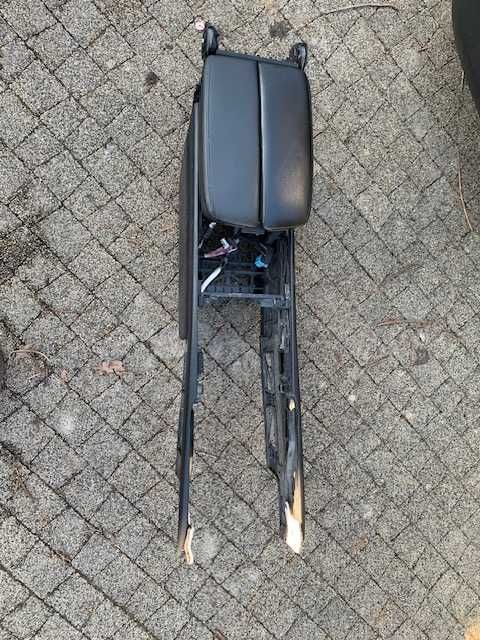 Honda Legend IV 2006- Podłokietnik