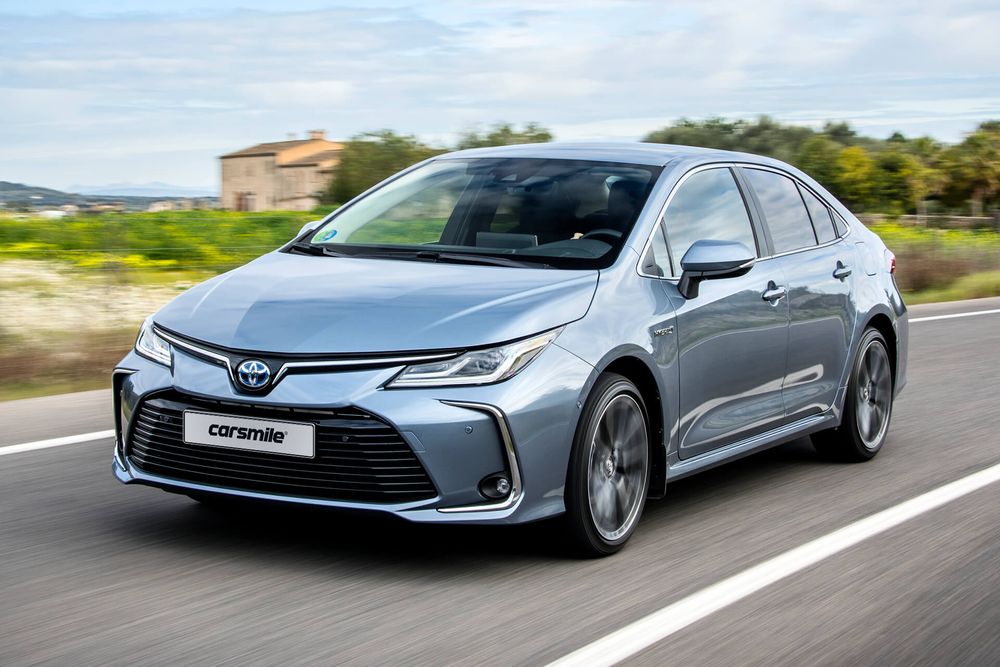 TOYOTA Corolla Sedan