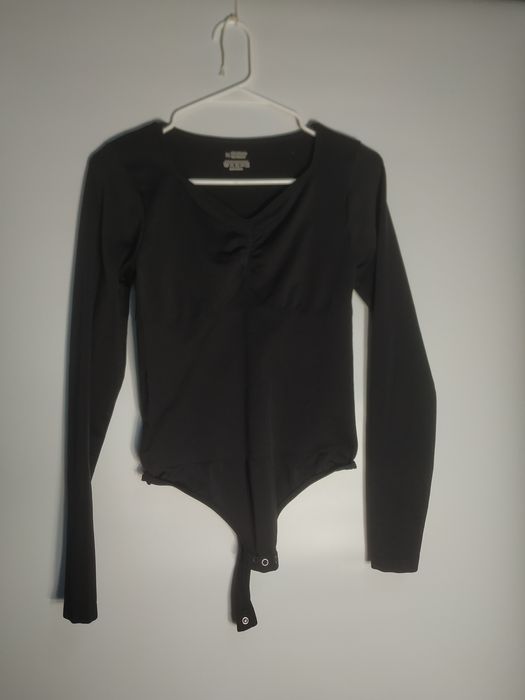 Czarne body rozmiar XL