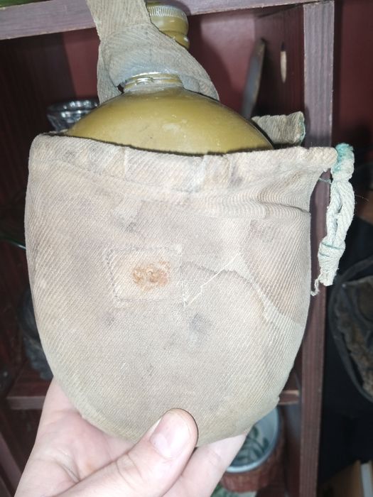 Две фляги по 200 грн каждая