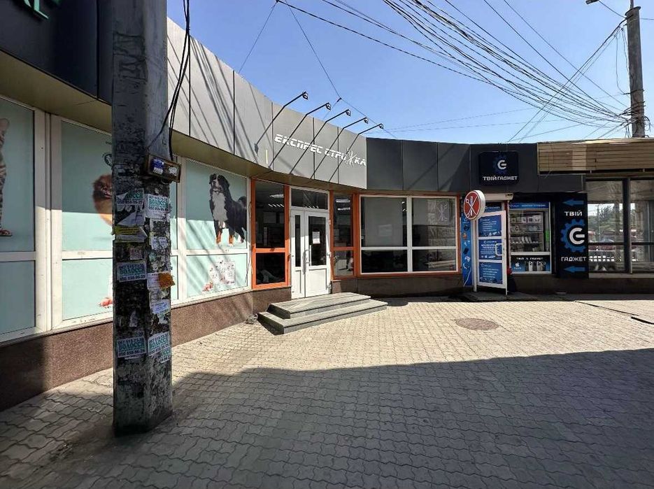 Вокзальная пл. Павильйон с водой и канализацией