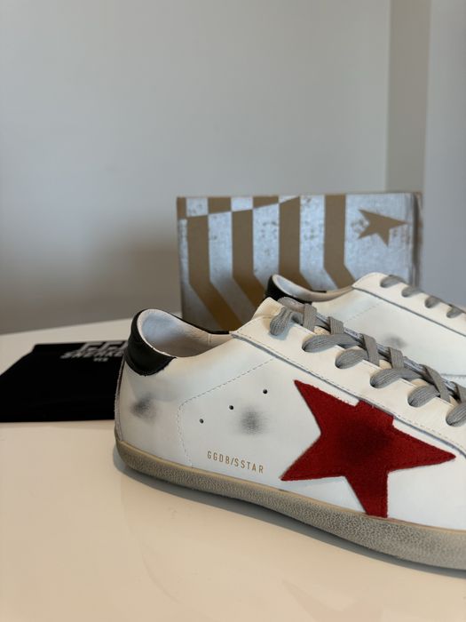 Golden    Goose