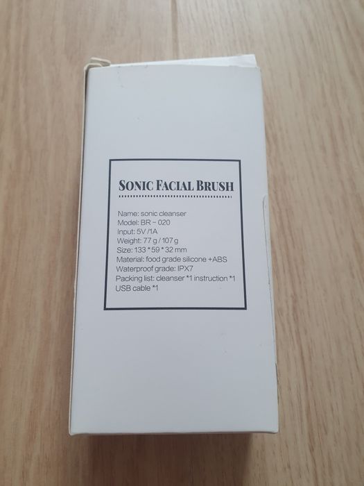 Szczoteczka soniczna ładowana na usb z kablem