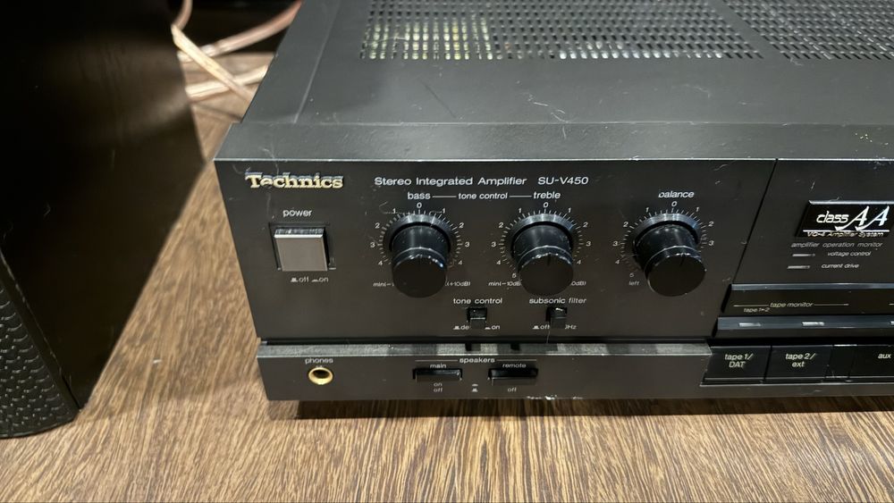 amplificador technics SU-V450 e giradiscos toshhiba