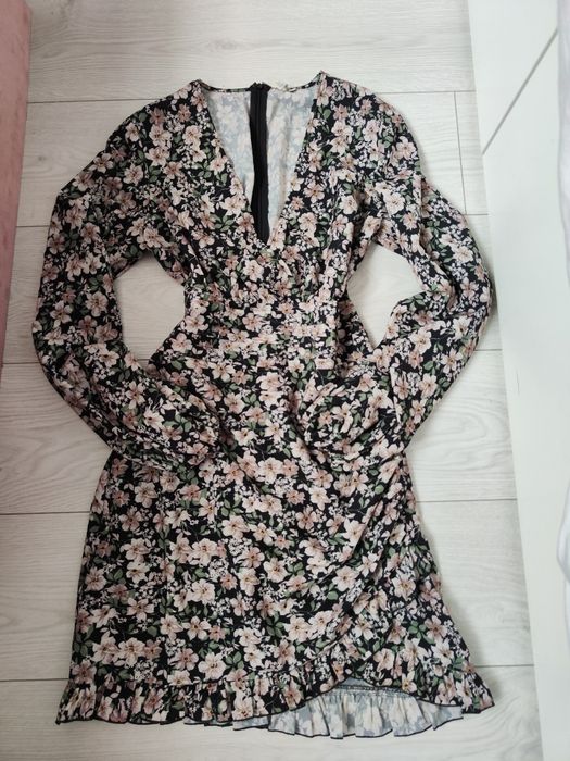 Sukienka w kwiaty