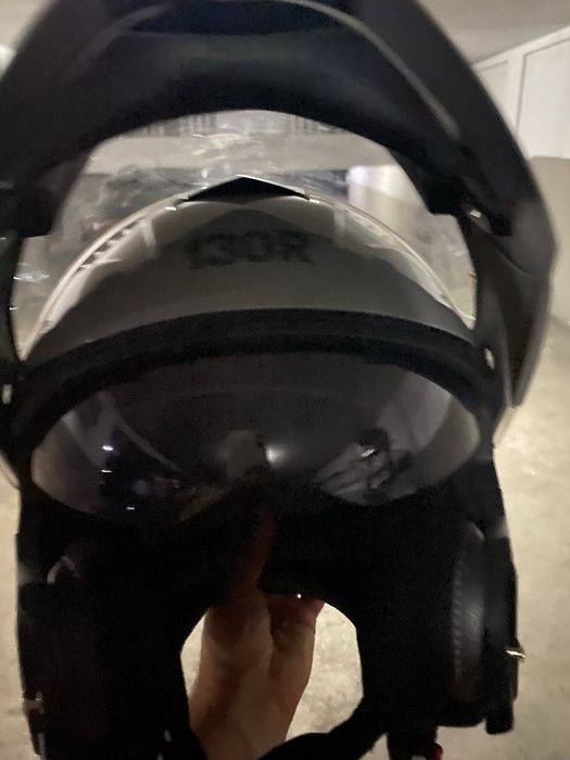 Capacete modular usado com alguna riscos