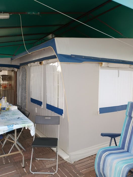 Avançado de Roulote para campismo