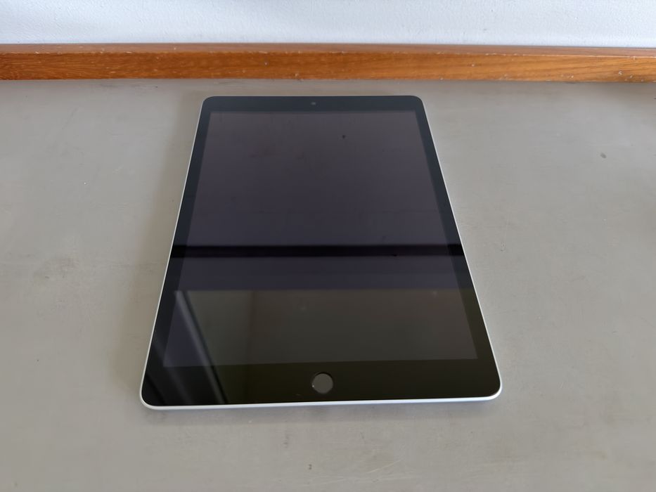 Ipad 10.2 (9.ª geracao) 64GB