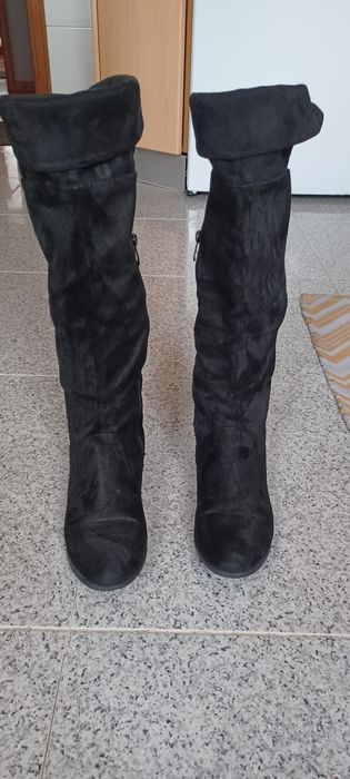 Botas camurça pretas