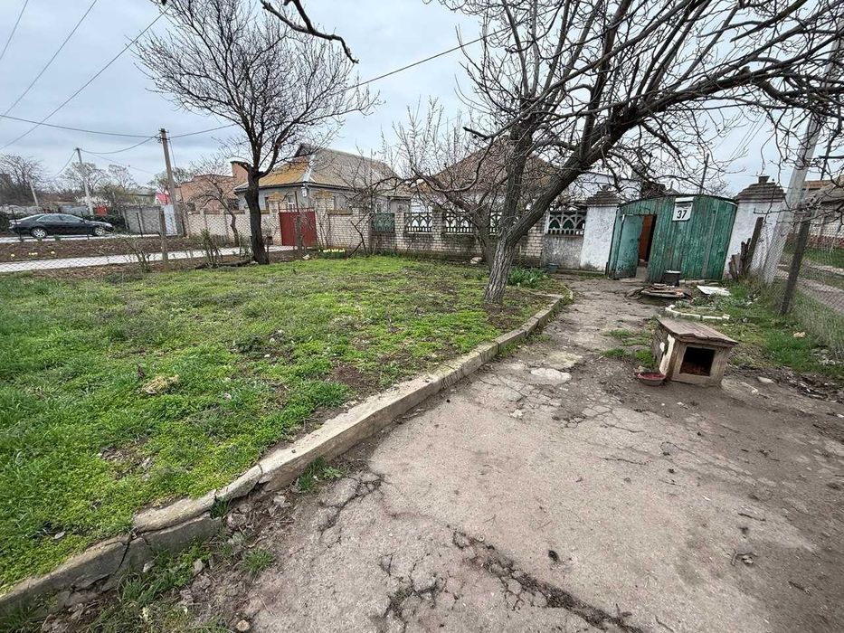 Продаж частини будинку з власним двориком — ПТЗ (вул. Космонавтів)