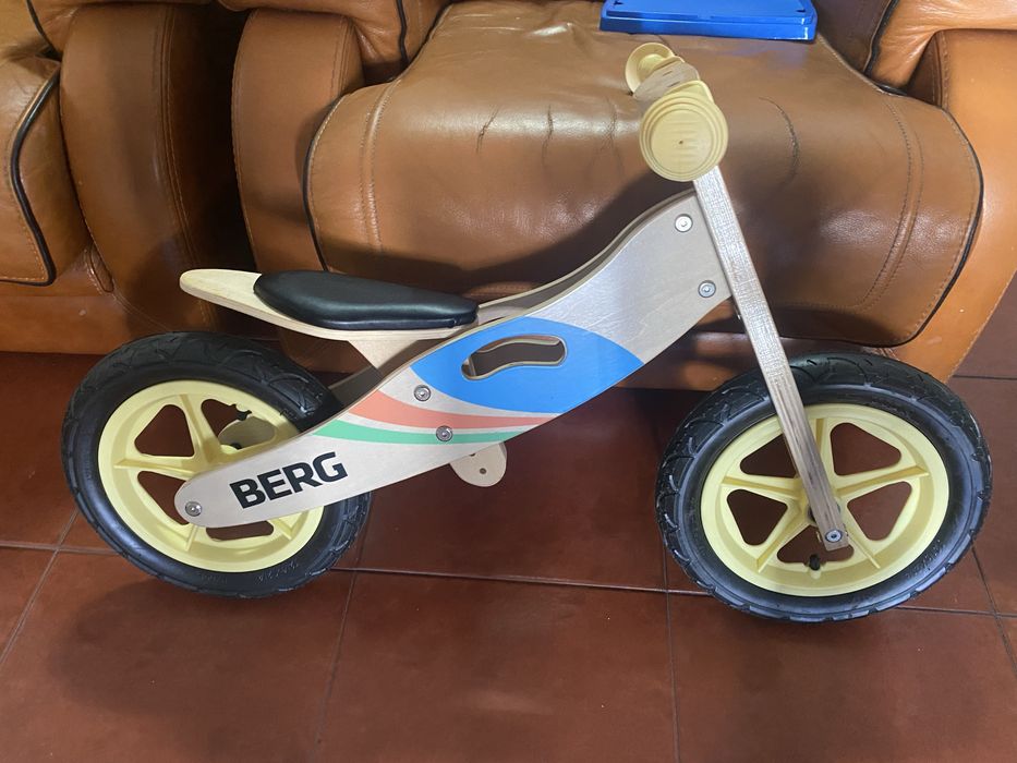 Bicicleta Berg madeira para bebes 3/4 anos nova