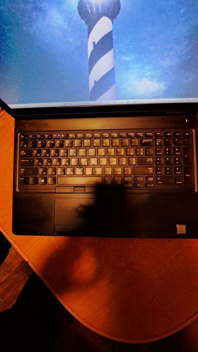 Продам ноутбук Dell Latitude 5590