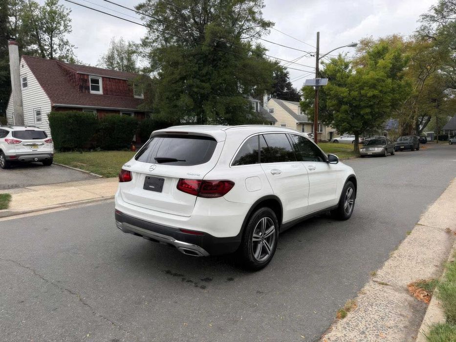 Mercedes-Benz Glc 300 4Matic      2020