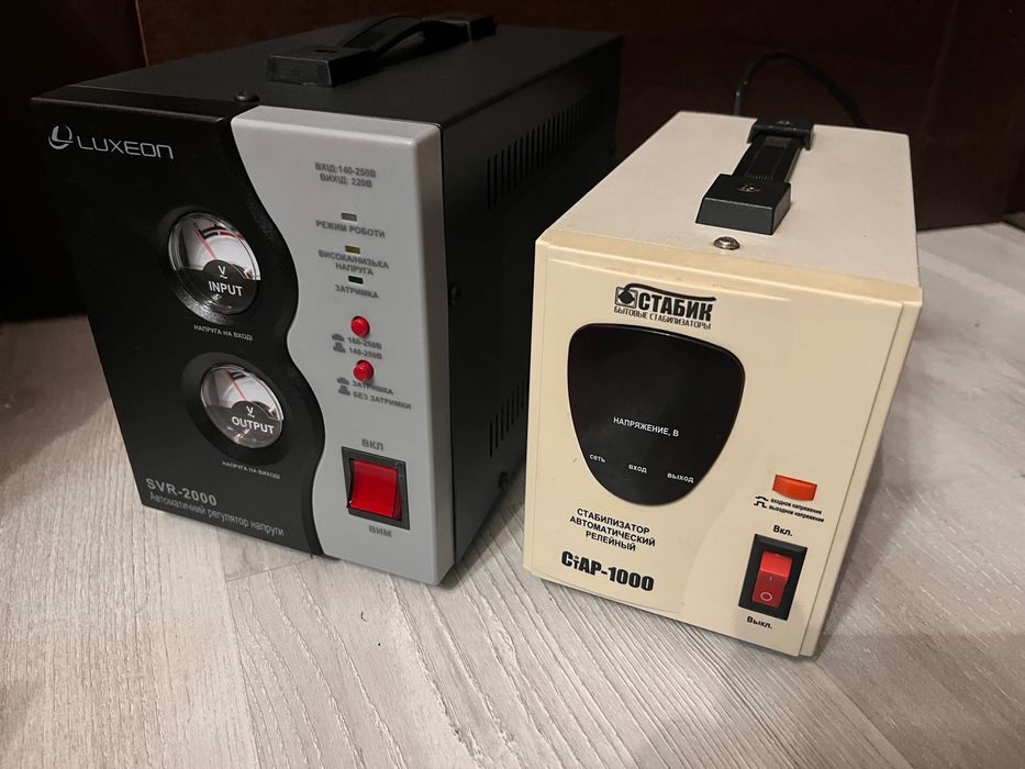 Стабілізатор Luxeon SVR-2000Вт/Стабік 1000Вт