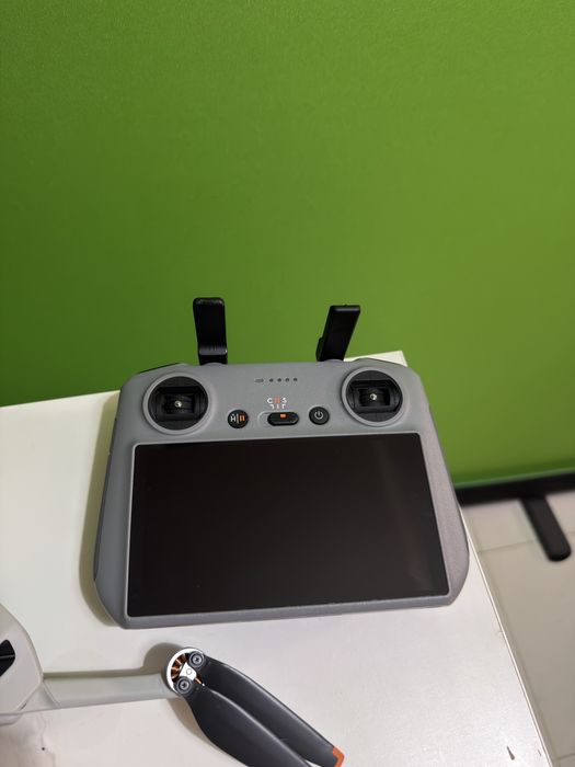 DJI Mini 4 Pro Fly More Combo (DJI RC 2)