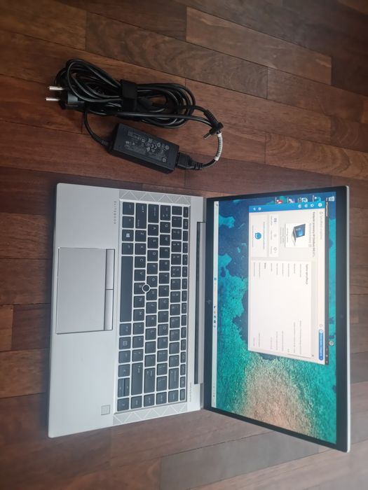 HP EliteBook  840 g7  i5 10310u 8gb ram 512gb