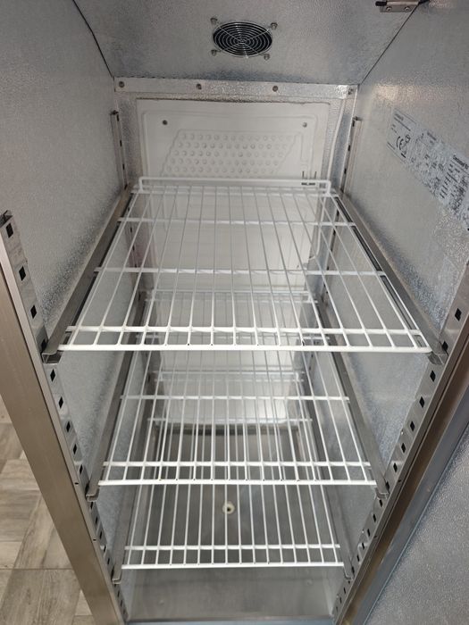 Холодильна шафа 600 л CombiSteel BV