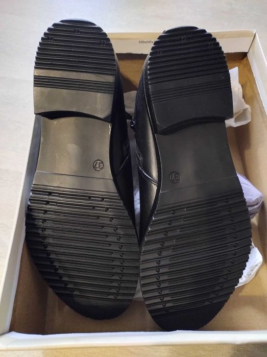 Sztyblety damskie 37 Lasocki Nowe