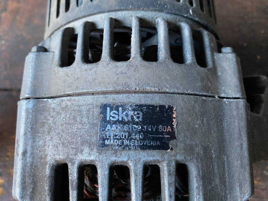Генератор ВАЗ інжектор 14В 80А ISKRA made in Slovenia / під ремонт /