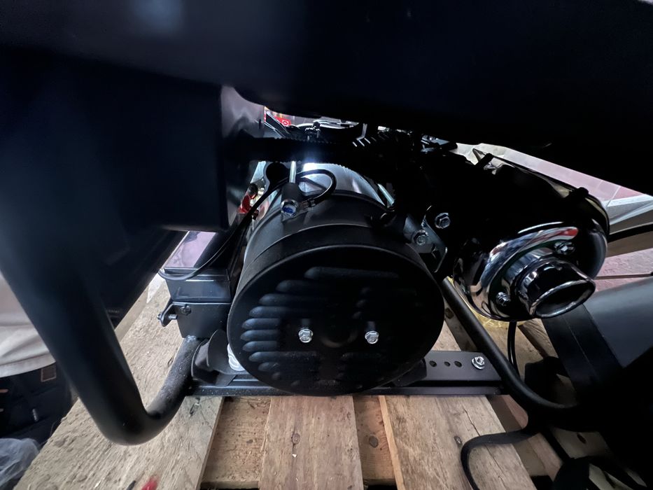 Генерато 3 кв Дніпро-м GX30E