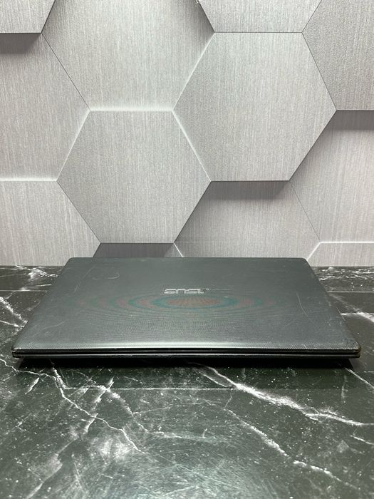 Ноутбук Asus R512M