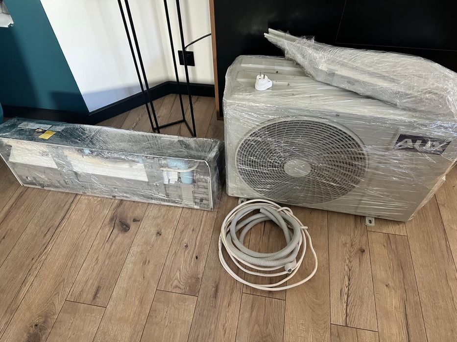 Klimatyzator J-smart art AUX 18JP 5.3/5.6 kw