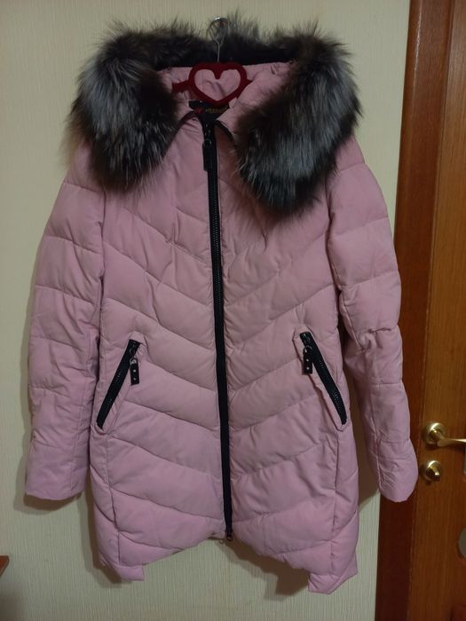 Продам теплий  пуховик