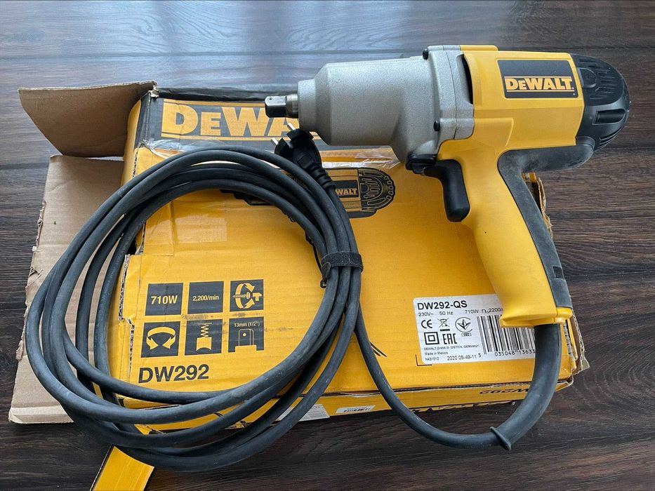 Гайкокрут ударний DeWalt DW292