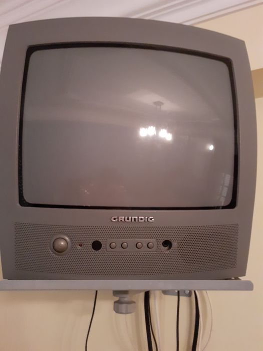 Televisão GRUNDIG E SAMSUNG