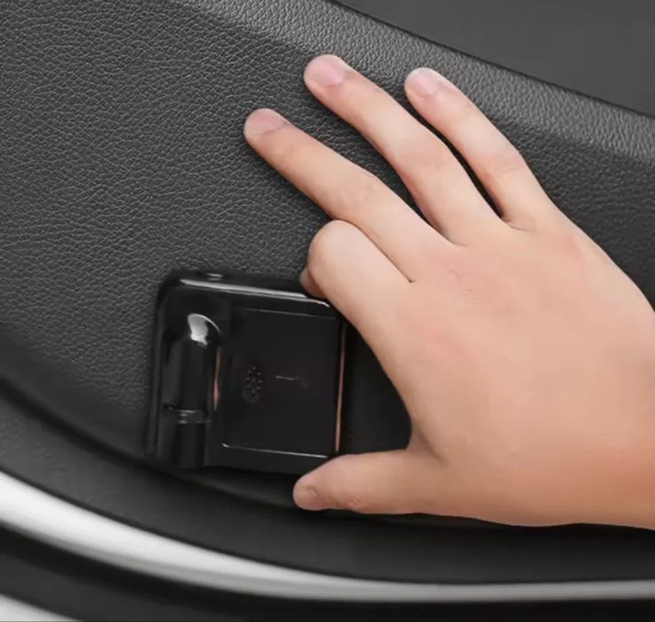 Led прєкція підсвікта на двері логотип ford