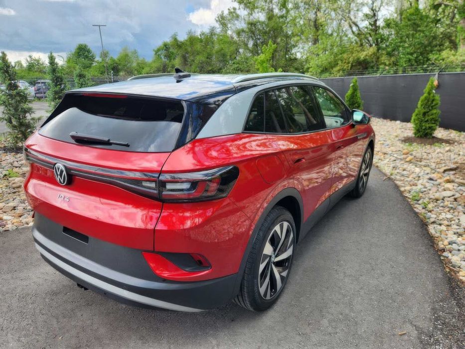 Volkswagen ID.4 Pro S      2021