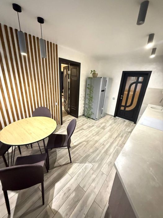 Продам дом Подгородне, 85м2, земли 8 соток