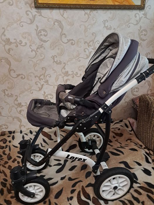 Продам коляску LOREX