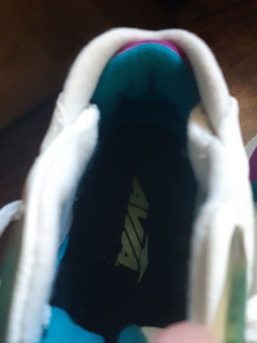 Sneakersy marki Avia 40