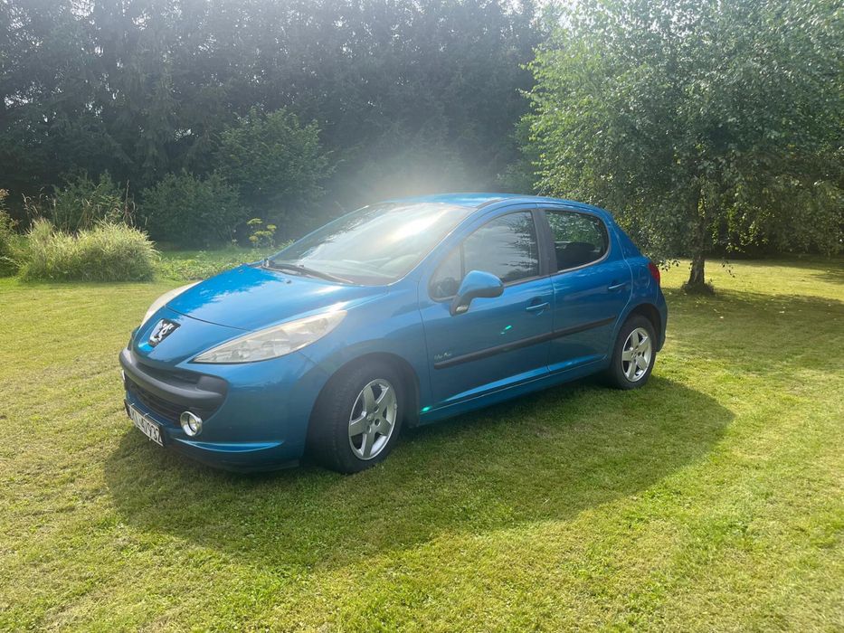 Peugeot 207 niebieski 2009