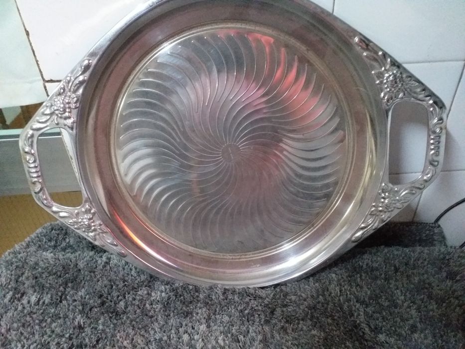 4 bandeijas em inox em muito bom estadoo