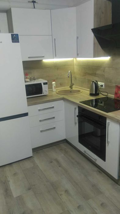 Подобово двокімнатна в новобудові. Бровари, центр, Крона парк, 7 місць