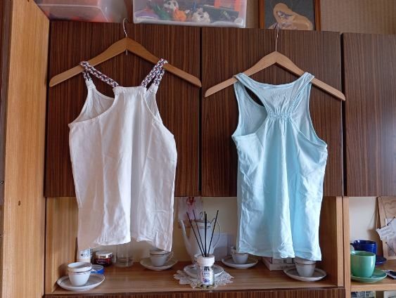 Sprzedam 2 bluzeczki na ramiączkach