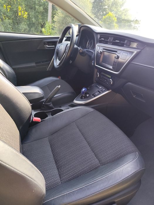 Toyota Auris Gasolina/Híbrido Top de linha