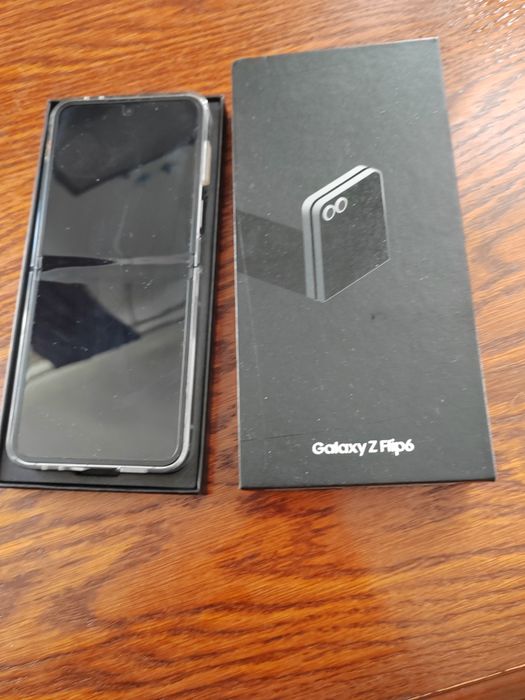 Samsung Galaxy Z flip 6 na gwarancji