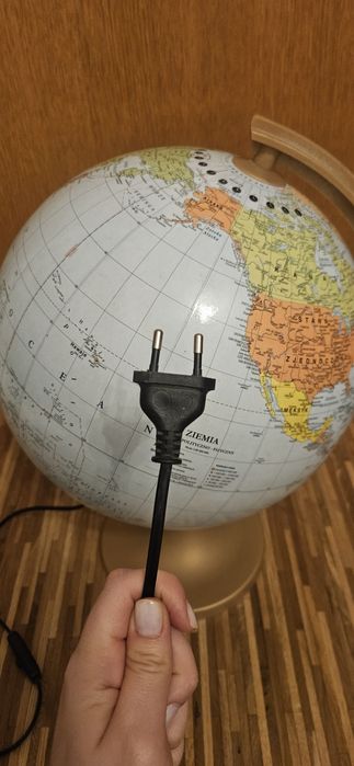 Globus podświetlany