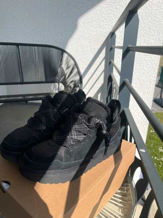 UGG  r.39 LowMel czarne nowe okazja