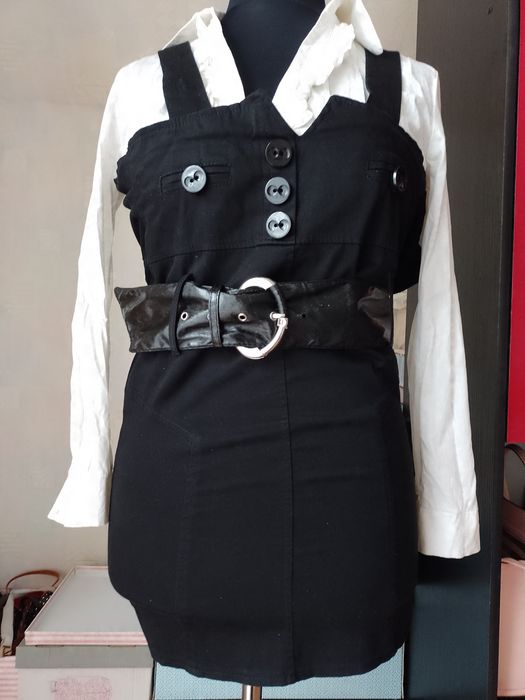 Sukienka na szelkach moda Italia S/M