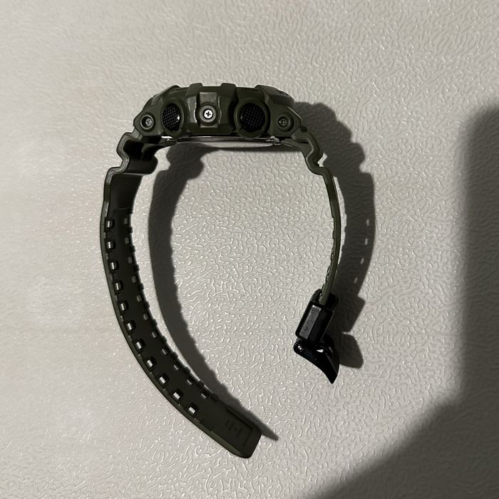 Годинник Casio G-Shock GA-700uc