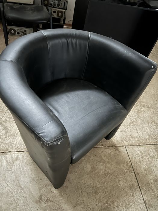 Крісло для кафе, чи для кухні БУ